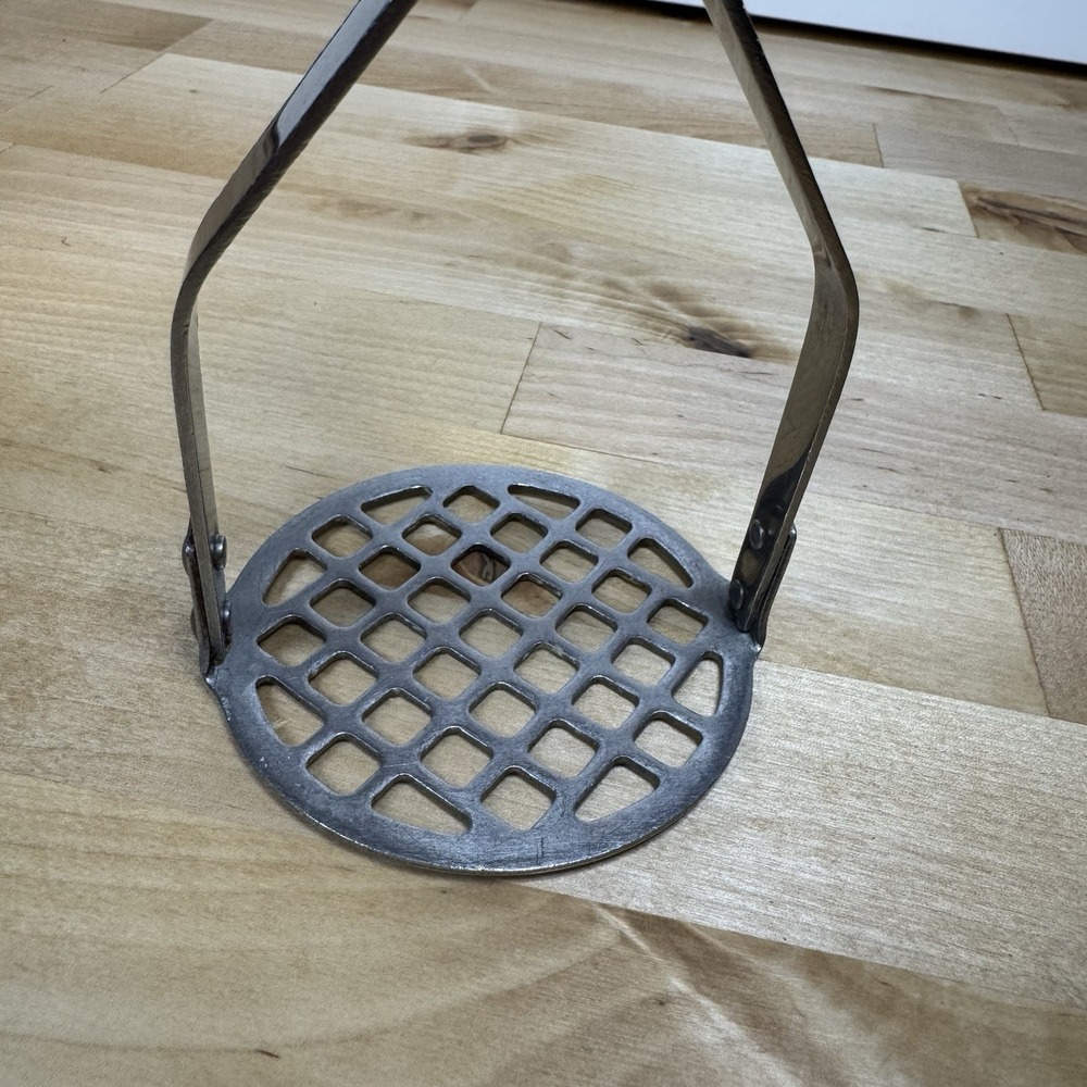 Vtge Flint Stainless Steel 9.25" Hand Potato Masher Sturdy Composite Handle USA - Picture 6 of 10